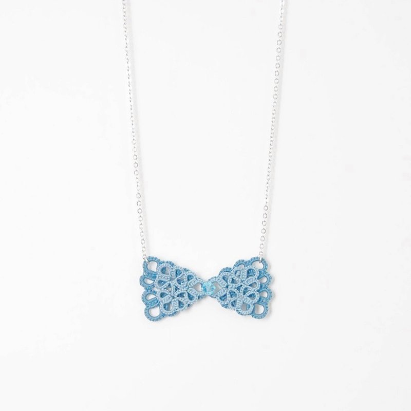 【订制】双蝴蝶结 迷你 湖水蓝 梭编 项链 Tatting Bow Necklace - 项链 - 绣线 蓝色