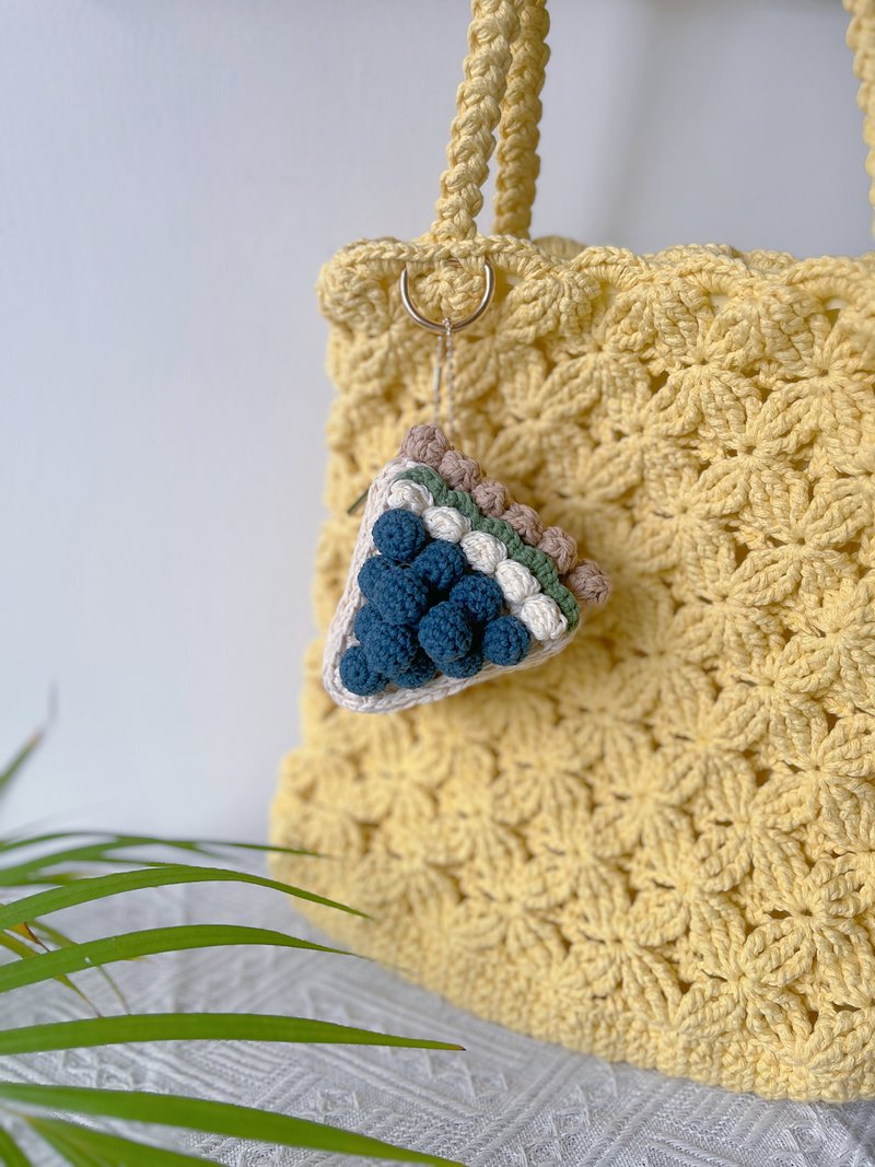 【蓝莓】生果挞水果蛋糕钩针鈎织编织小袋挂饰收纳小包零钱包 - 零钱包 - 棉．麻 蓝色