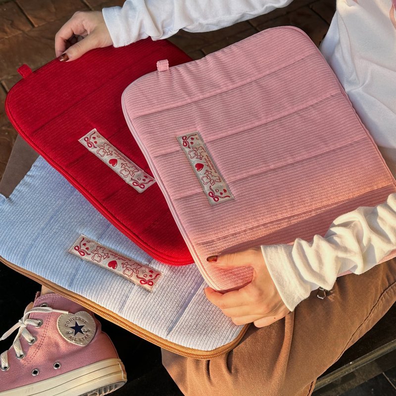 CUPID BEAR LAPTOP SLEEVE (笔记型电脑/笔记型电脑/iPad 保护套) - 电脑包 - 其他材质 