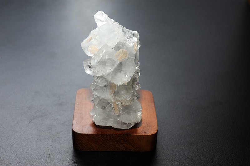 鱼眼石 矿石/水晶/灵修/开运/招财/破煞/防小人k1 - 摆饰 - 半宝石 