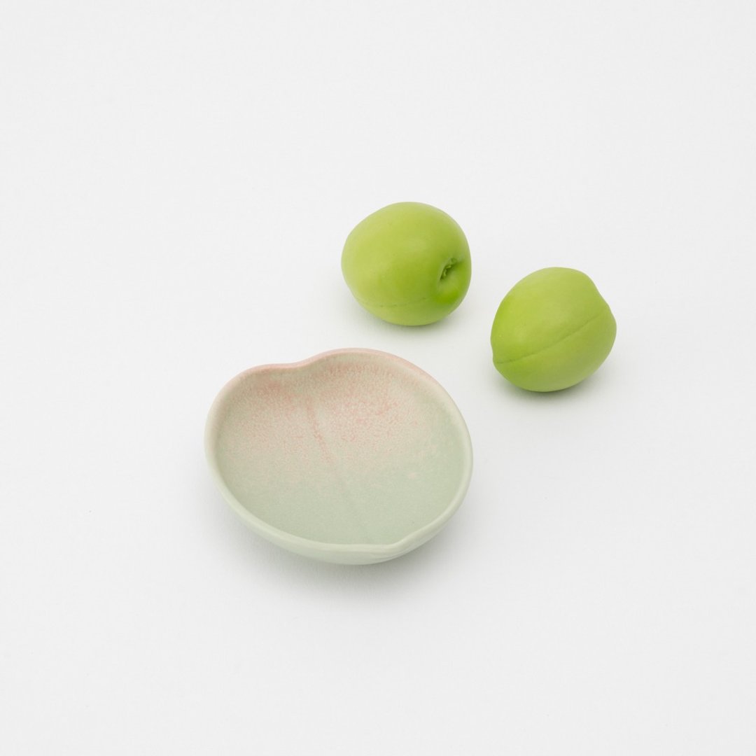 Japanese Plam Small Dish 1pc / set of 2 / set of 3 - 浅碟/小碟子 - 瓷 