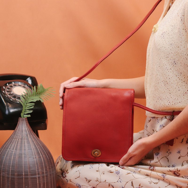 Tsubasa.Y│COACH古董包003 红色 斜背 侧背 小包 真皮 黄铜 - 侧背包/斜挎包 - 真皮 红色