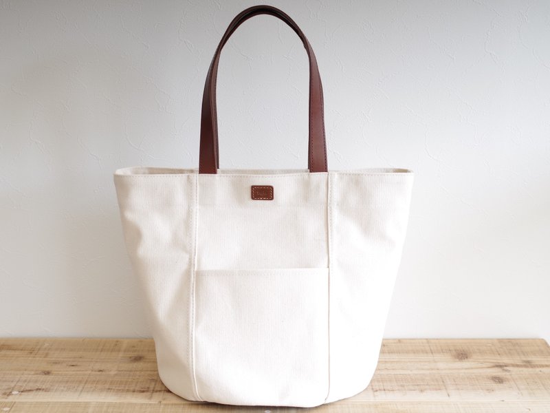 圆底托特包 皮革提把 原色 - 手提包/手提袋 - 棉．麻 白色