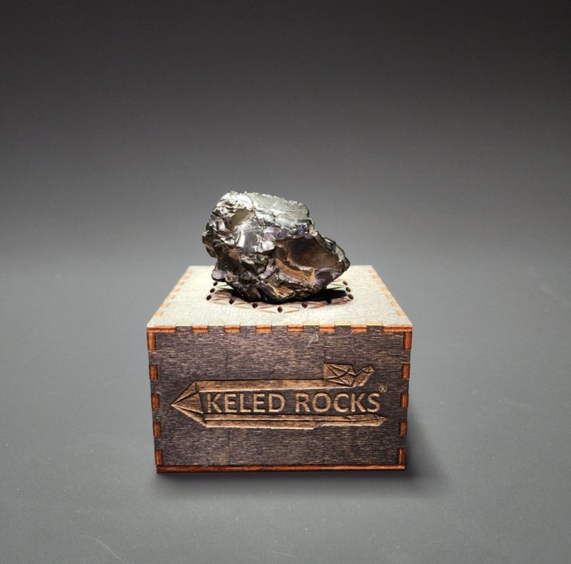 銀次石墨小块重量为90.2克 - 其他 - 水晶 银色