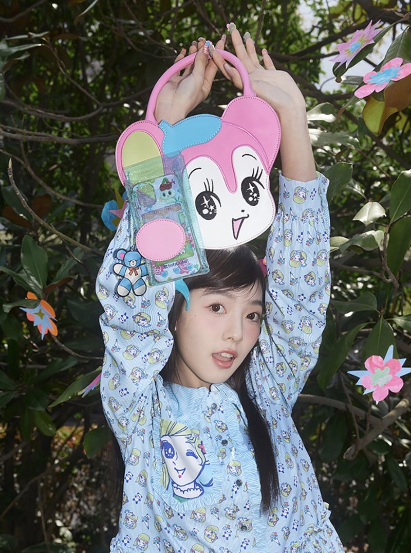 昭和小熊 (手机依赖症) 拼接PVC 手提小包 手机包 - 手提包/手提袋 - 其他材质 粉红色