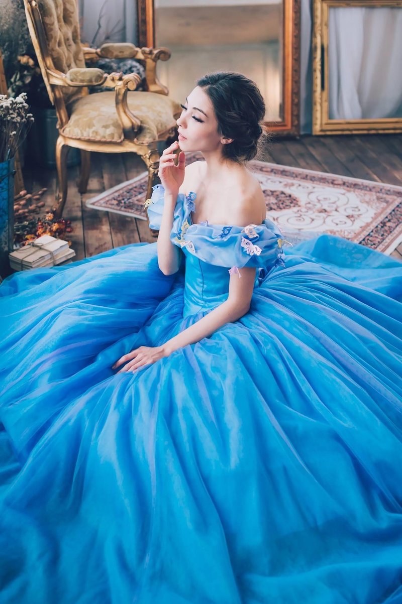 为LULU黄路梓茵独家订制-一字领露肩蝴蝶仙杜瑞拉礼服 - 晚装/礼服 - 丝．绢 