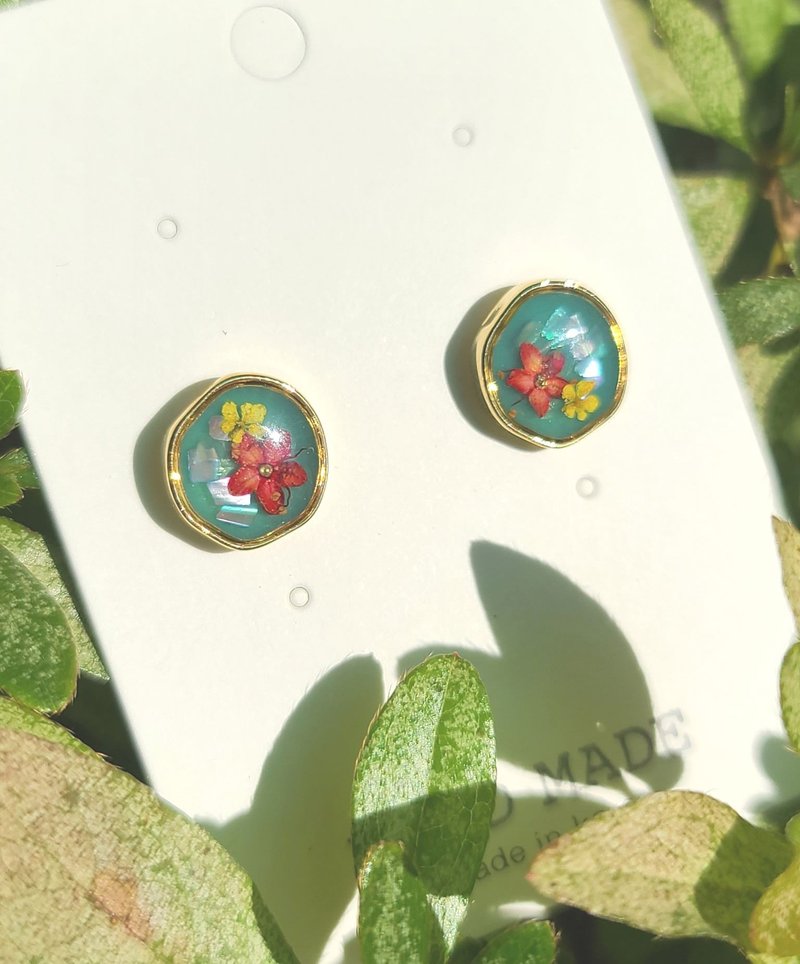 羊毛 Bulli 圆形耳环 - 耳环/耳夹 - 其他金属 