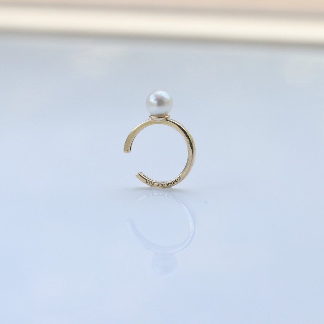 14K Natural Pearl Cuff 天然珍珠耳夹耳环 - 耳环/耳夹 - 贵金属 金色