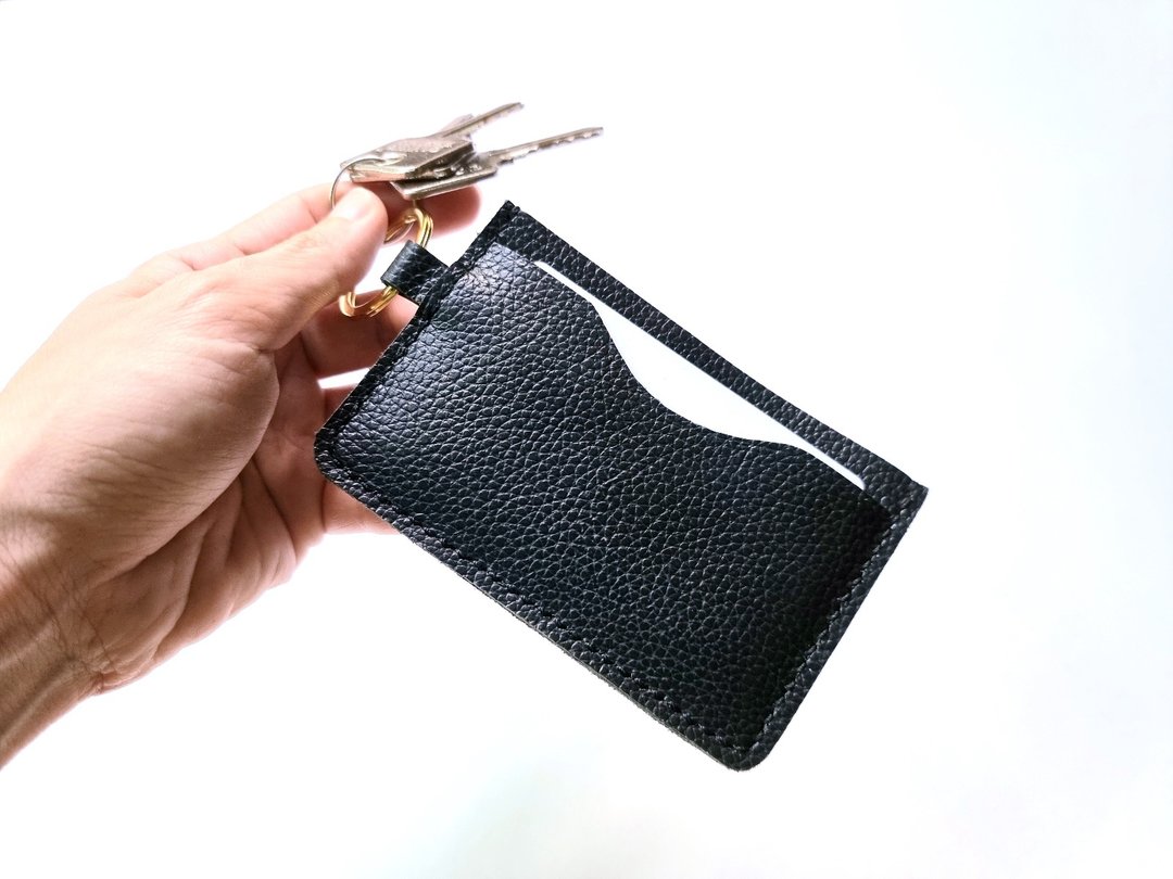 Leather Card Holder in black with key ring, house key, access card holder - 名片夹/名片盒 - 真皮 黑色