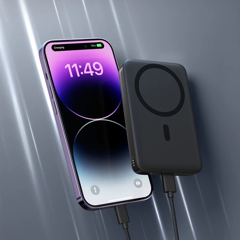 AUKEY MagLynk 10000 PB-MS02 MagSafe无线磁吸支架行动电源 - 充电宝/传输线 - 塑料 黑色