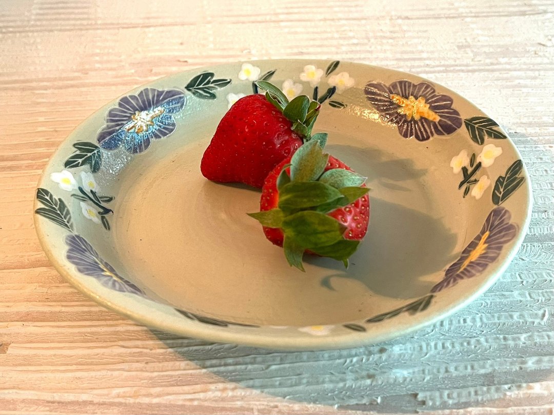 淡雅绿小花边圆盘_陶器餐盘 - 盘子/餐盘/盘架 - 瓷 绿色