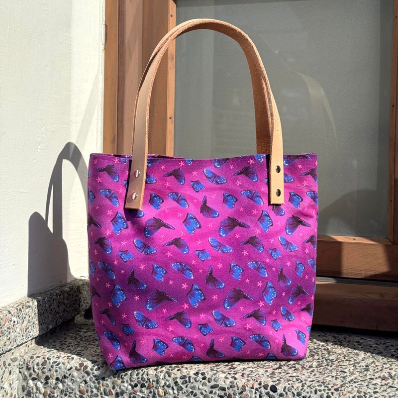 【巧妙艺手】 独家 紫斑蝶(紫色星空) 印花－真皮提把托特提 - 手提包/手提袋 - 棉．麻 紫色