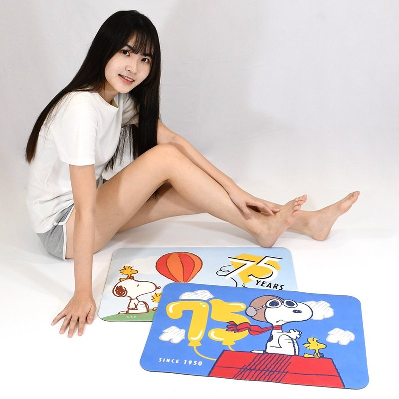 【MORINO】SNOOPY史努比75周年皮革超薄吸水止滑踏垫 - 其他 - 其他材质 黑色