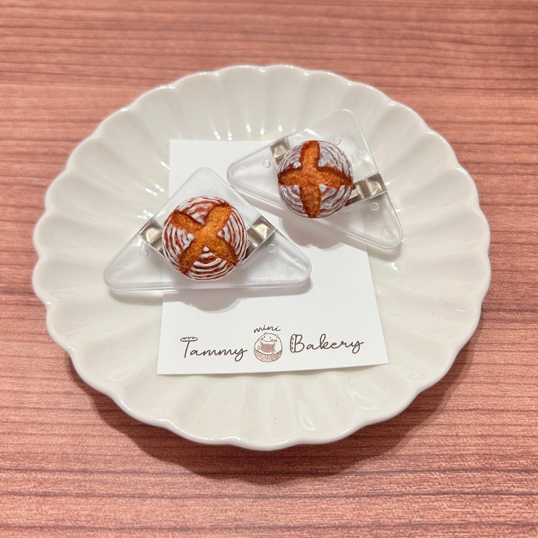 乡村面包 书夹 1 个 | 三角边夹 边角夹 | 饰品 袖珍 食物 仿真 - 其他 - 粘土 多色