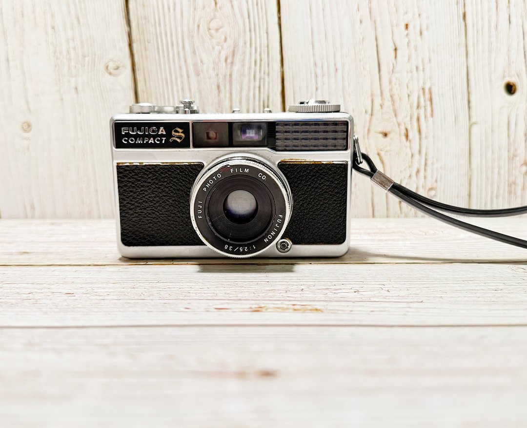 Fujica compact S 12.5 机械底片相机 - 相机 - 其他金属 银色