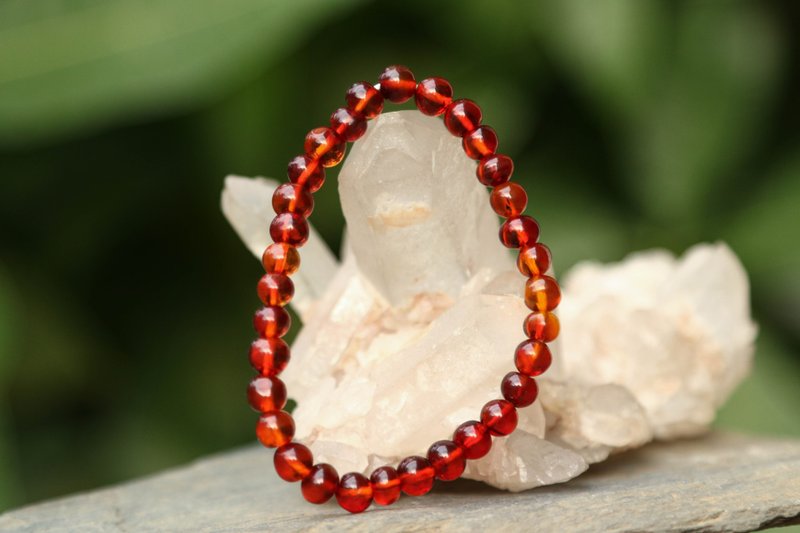 【手环系列】5.7mm 缅甸琥珀 樱桃红血珀手环 (缅甸手工珠) - 手链/手环 - 宝石 多色