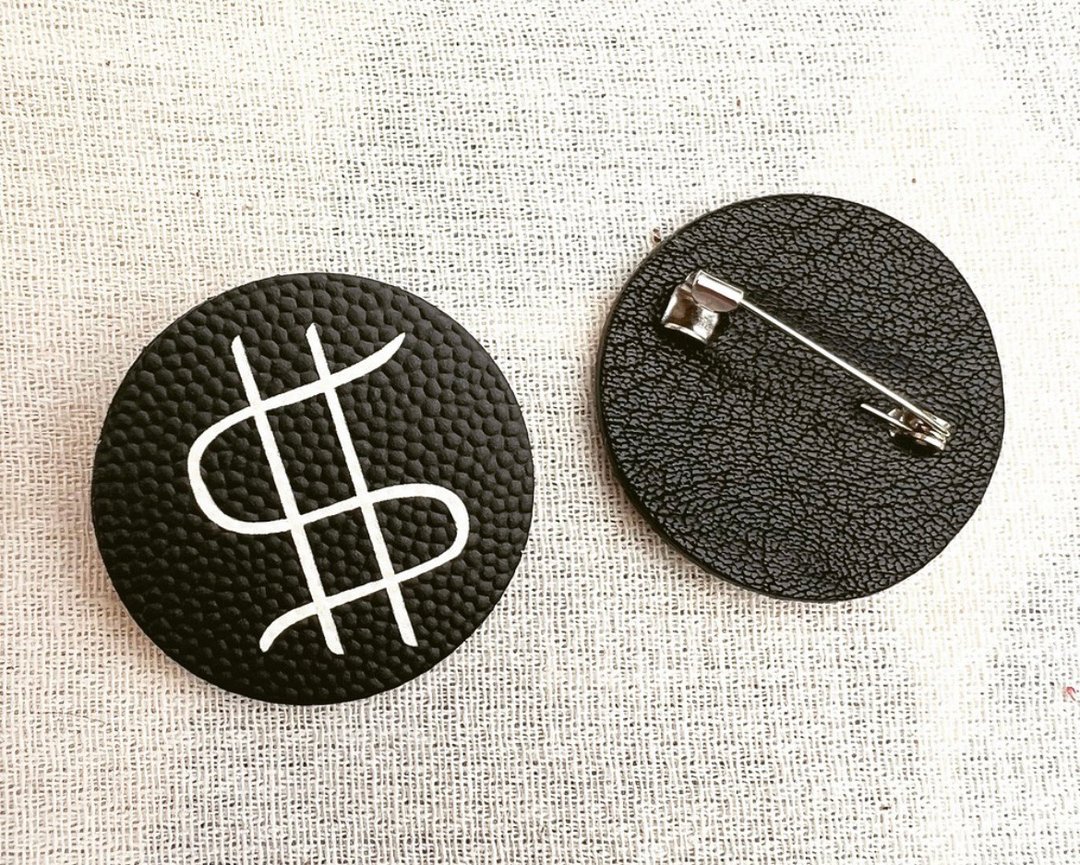 钱 别针 - 胸针 - 真皮 黑色