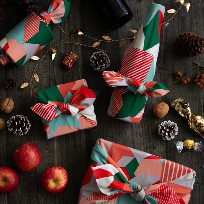 京都风吕敷包巾-小晴 中巾-家(房子-红绿) - 手帕/方巾 - 棉．麻 