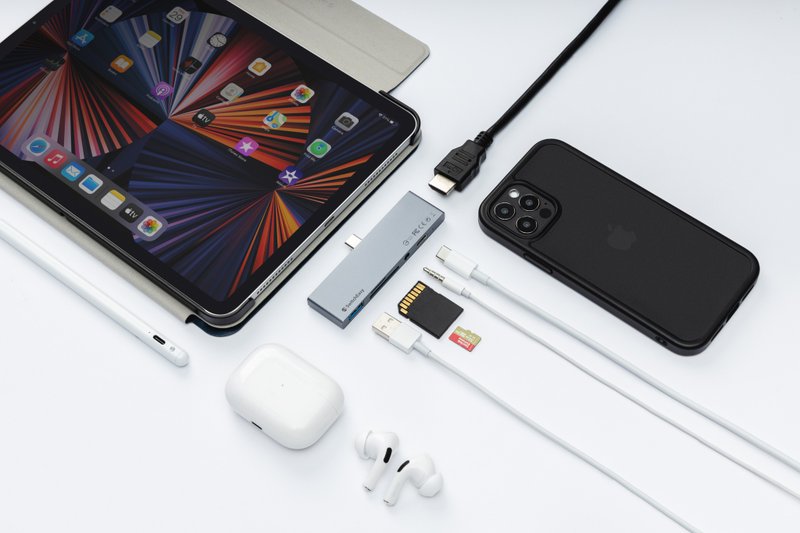 SwitchDrive 6 in 1 USB-C HUB 轻薄集线器 (三年保固) - 电脑配件 - 其他材质 