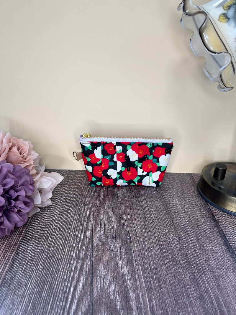 山茶花与猫咪图案迷你小包 日本布料制作 - 收纳用品 - 棉．麻 红色