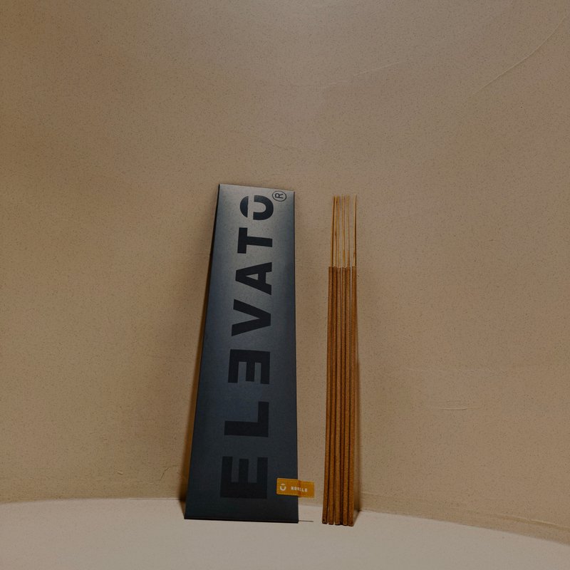 Elevato.t香氛线香-NOBILE 自然中性调 - 香薰/精油/线香 - 竹 咖啡色