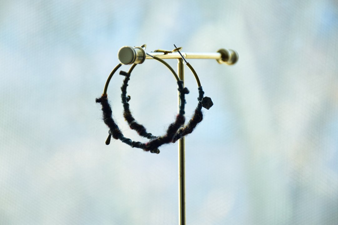 Galaxy••Wildness Earrings (4cm) - 耳环/耳夹 - 铜/黄铜 黑色