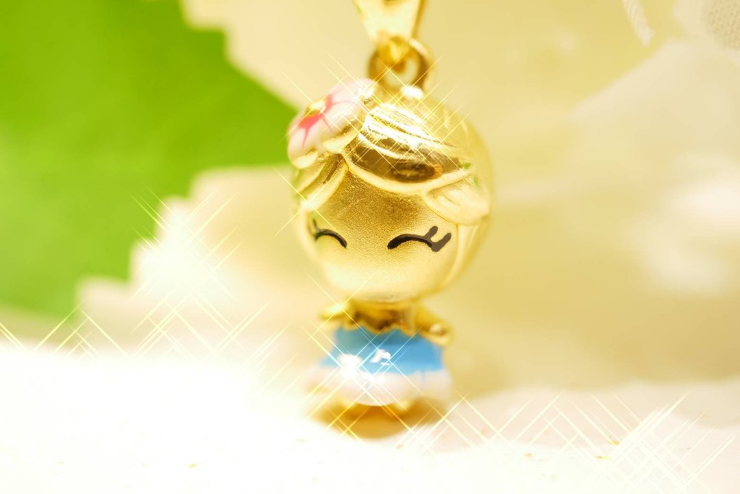 花样少女-硬金吊坠 - 项链 - 24k 金 金色