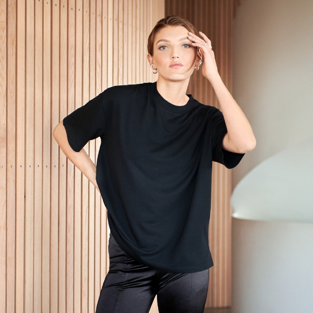 Bread & Boxers T shirt Soft Fiber 女用垂坠感柔棉T恤 - 黑 - 女装 T 恤 - 棉 黑色