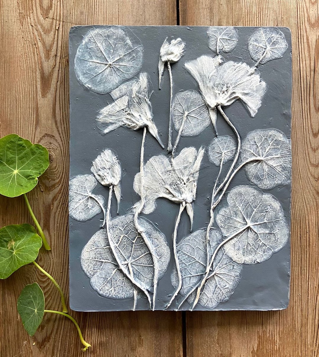 壁挂金莲花浅浮雕插花植物墙装饰花卉 - 墙贴/壁贴 - 其他材质 