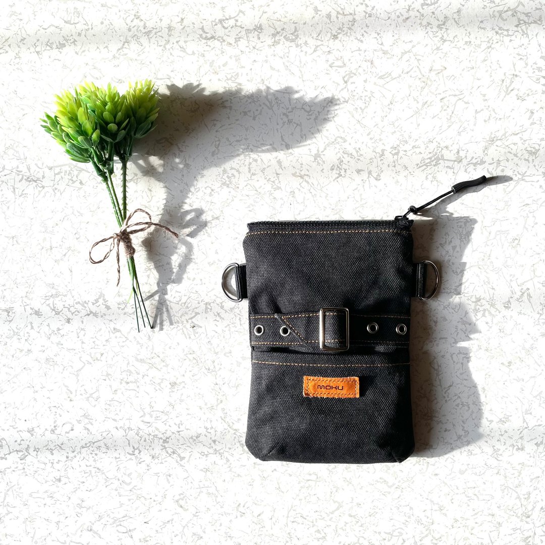 Smartphone belt pouch・black - 化妆包/杂物包 - 棉 黑色