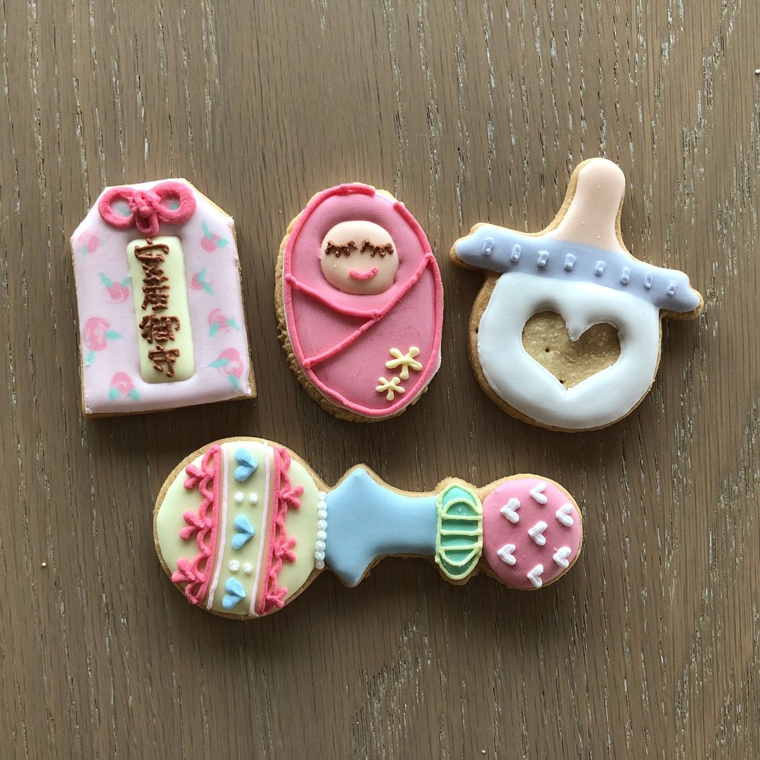 NIJI Cupcake**安产祈愿御守糖霜饼干礼盒 - 手工饼干 - 新鲜食材 粉红色