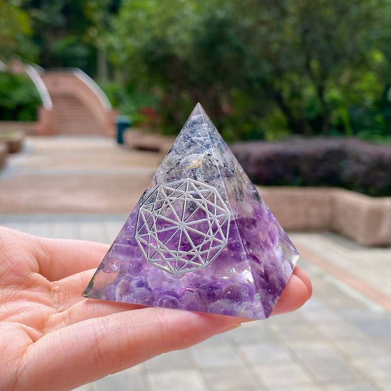 【黑发晶+紫水晶】奥根能量塔Orgonite (6cm/5cm/4cm) - 摆饰 - 水晶 