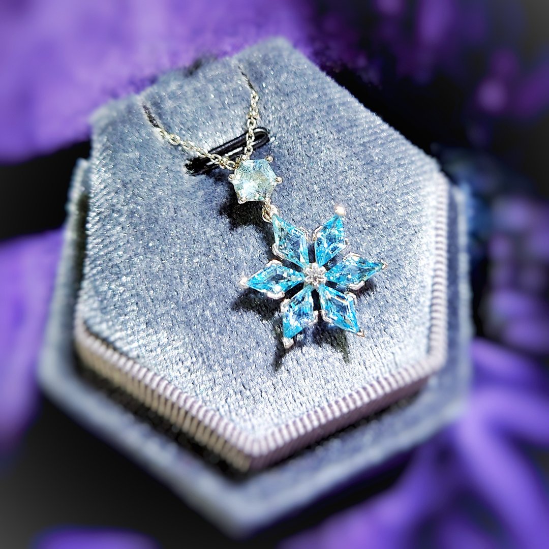 雪花菱形瑞士蓝托帕石六角形海南宝纯银电镀18K白金吊坠 - 项链 - 半宝石 蓝色