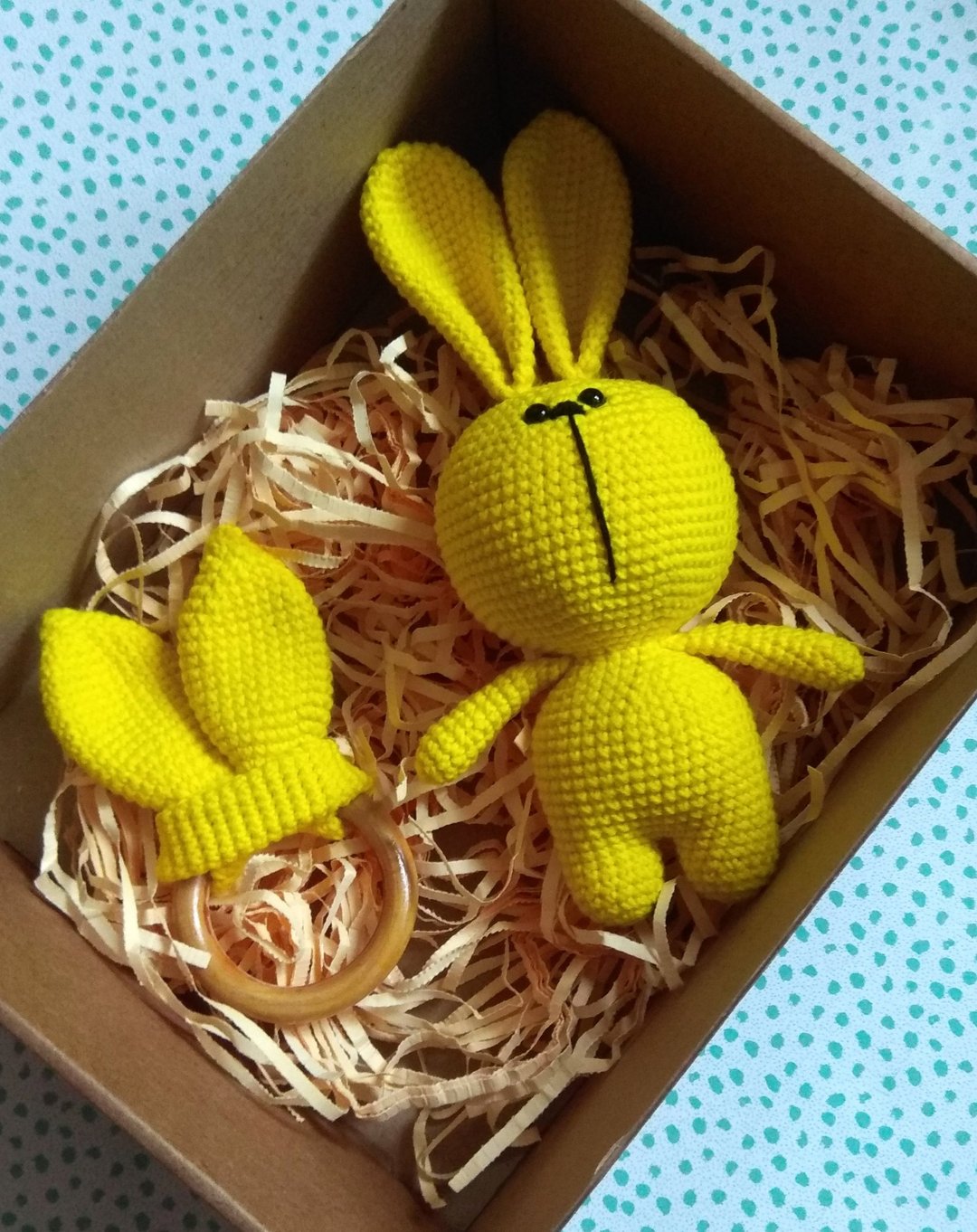 Baby box, crochet toy hare, teether hare, Stuffed toy hare, set for newborn - 玩具/玩偶 - 棉．麻 