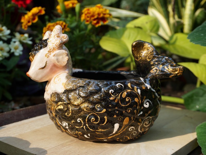 Black Dragon Planter / Dragon Plant Pot / Whimsical Dragon Gift / Handmade Pot - 花瓶/陶器 - 陶 黑色