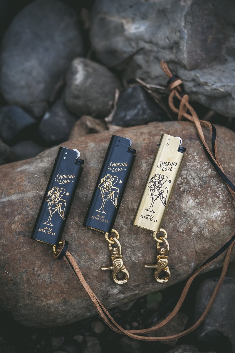 【METALIZE】黄铜打火机套-太空老菸枪 - 钥匙链/钥匙包 - 铜/黄铜 