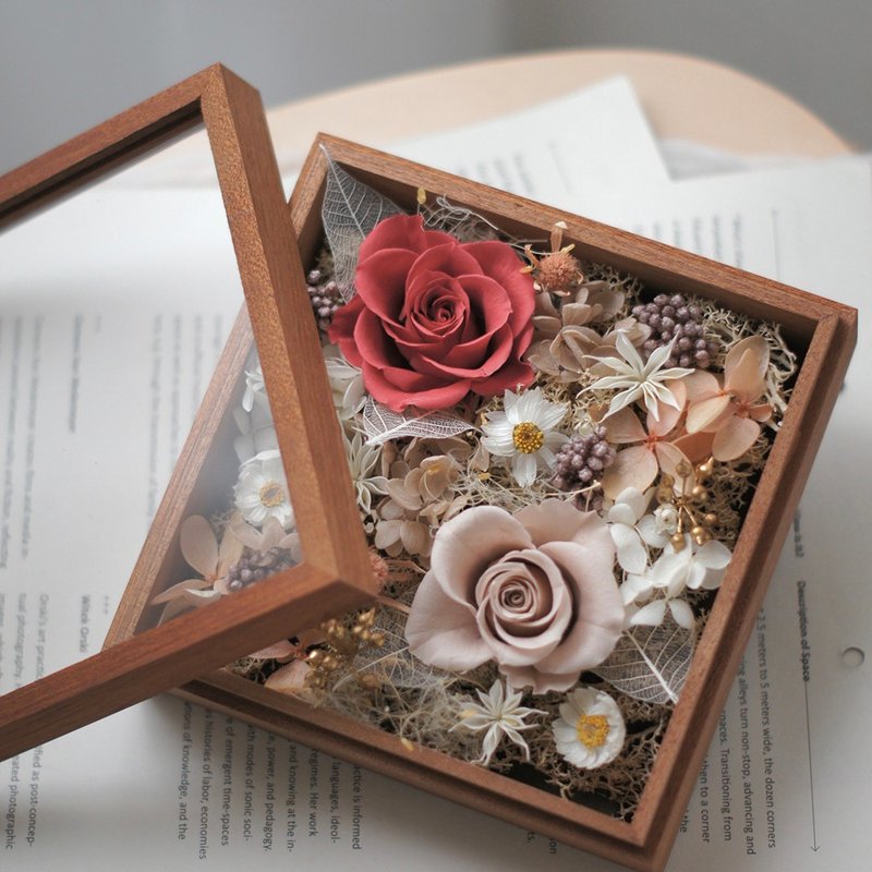 【艹弄Garden Lane Floral】 永生玻璃花盒 - 干燥花/捧花 - 植物．花 