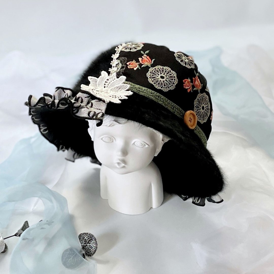 钟形帽cloche / 圆顶盆帽 毛帽 拼接手工蕾丝帽子 礼帽 - 帽子 - 其他材质 黑色