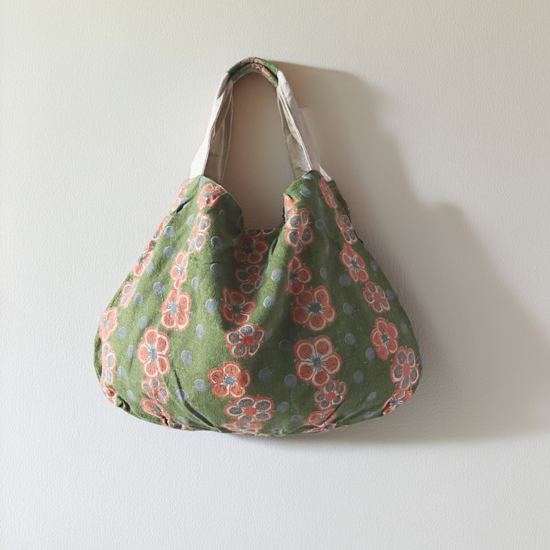 草木染印花棉麻布包 / 适合日常轻松拎出门的包 - 手提包/手提袋 - 棉．麻 