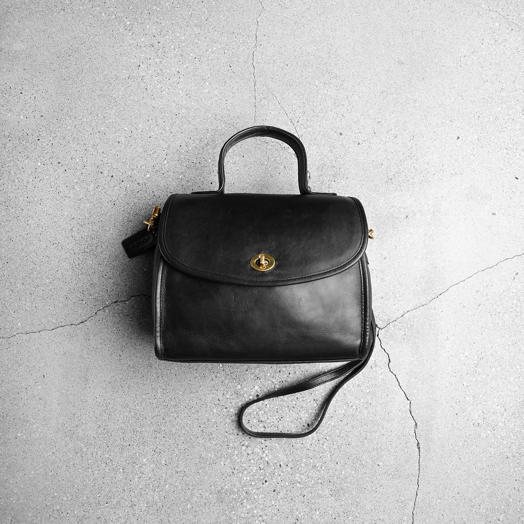 古董斜肩包 Coach/ Vintage 古着 - 侧背包/斜挎包 - 真皮 黑色