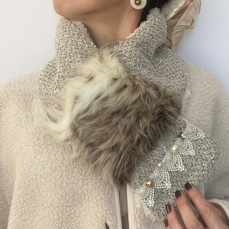 优雅蓬松仿皮草迷你围巾 : 华丽蕾丝与珠宝装饰颈饰 - 围巾/披肩 - 羊毛 卡其色