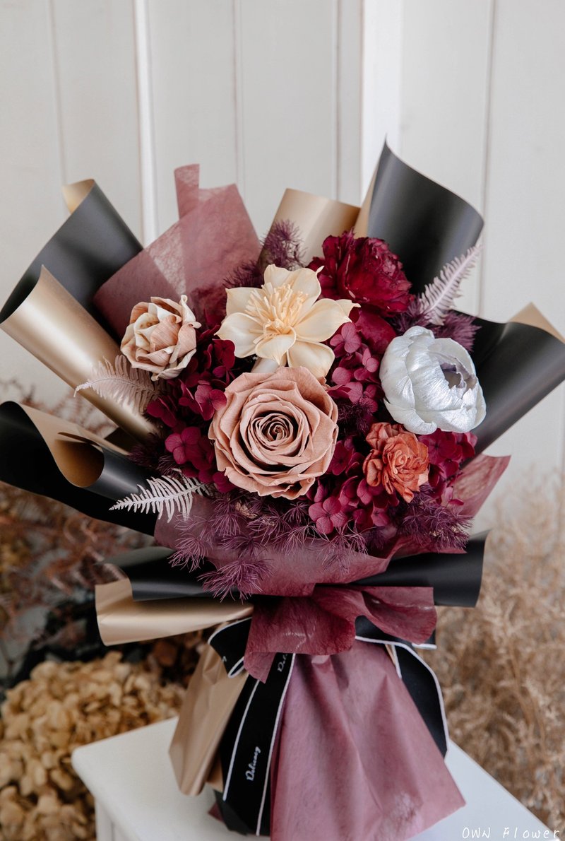 永生玫瑰花束/不凋花花束/情人节花束/永生花束/生日花束/纪念日 - 干燥花/捧花 - 植物．花 红色