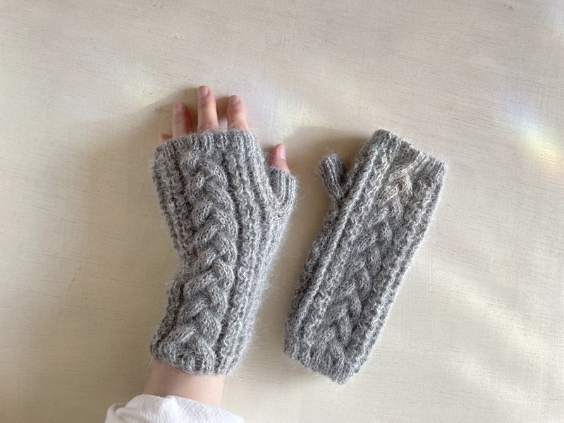 婴儿羊驼绒与马海毛混纺麻花手套 - 霜灰色 (接单订制) - 手套 - 其他材质 灰色