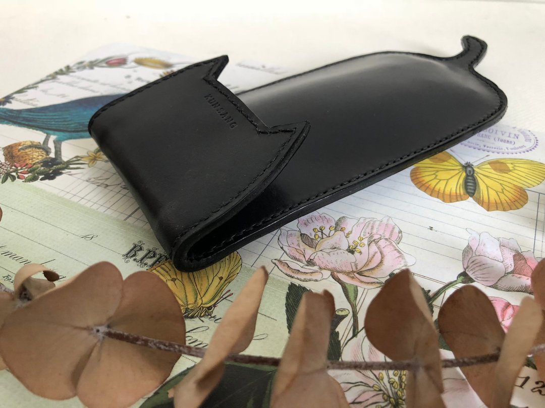 毕业礼物 猫咪造型笔袋笔盒 皮革手工缝制 - 铅笔盒/笔袋 - 真皮 黑色