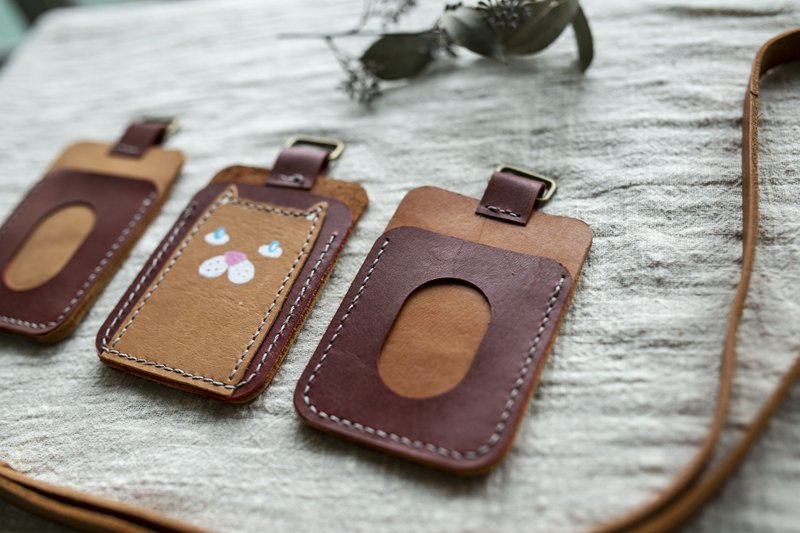 猫咪证件套 悠游卡 门禁卡 手绘 皮革卡套 - 证件套/卡套 - 真皮 咖啡色