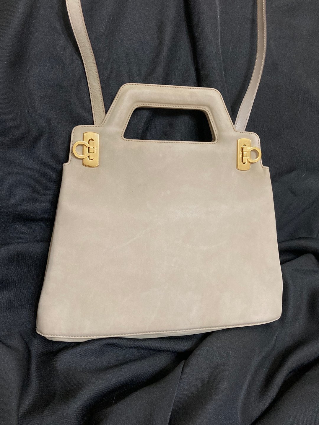 Salvatore Ferragamo 米白色 麂皮 梯形 意大利 手提 肩背 古董包 - 侧背包/斜挎包 - 真皮 白色