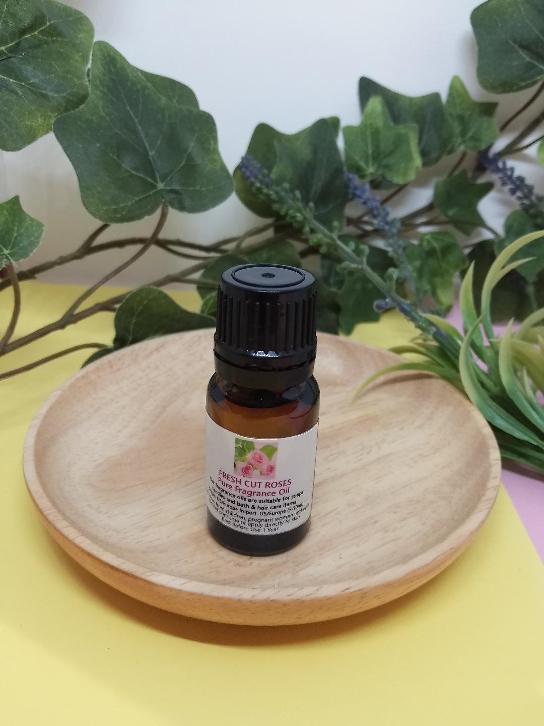 造型扩香石配香薰油(玫瑰) - 香薰/精油/线香 - 其他材质 红色