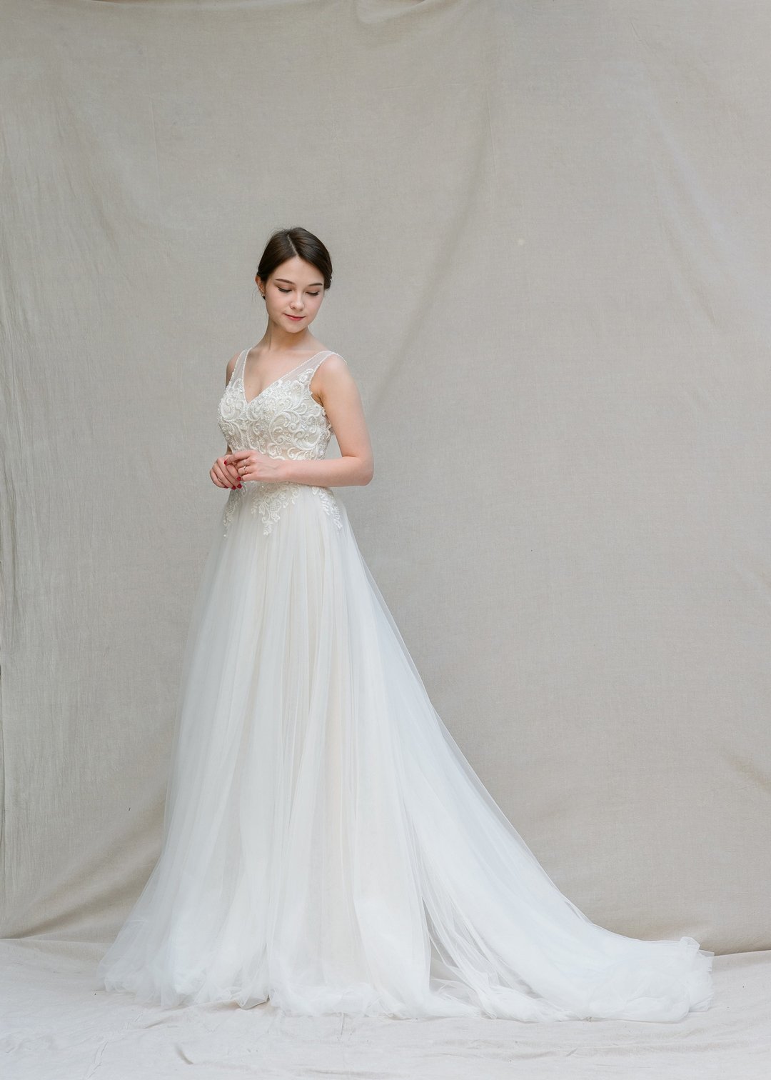 SAMPLE SALE CHANTELLE V领露背双层纱婚纱 - 晚装/礼服 - 聚酯纤维 