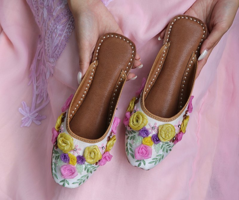 【紫鹃花】印度风情/手工花朵/浅口平底拖鞋 - 女款休闲鞋 - 真皮 多色