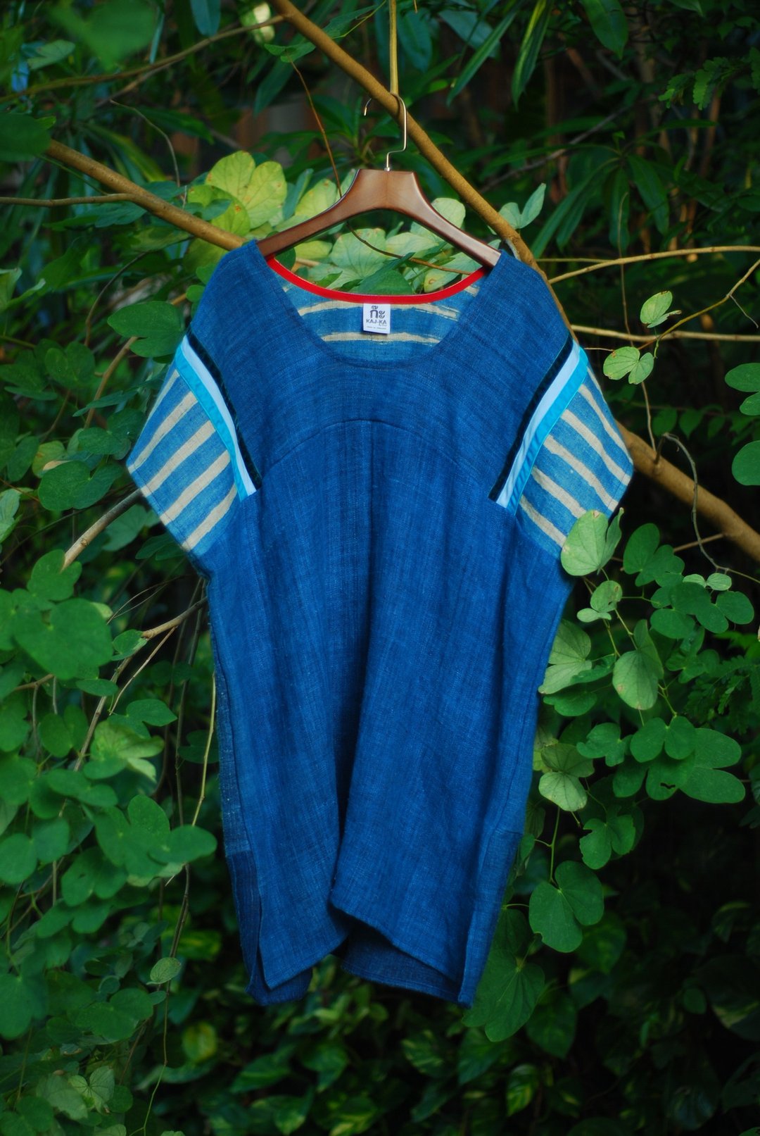 Hemp Shirt Round neck blue indigo - 女装衬衫 - 其他材质 蓝色